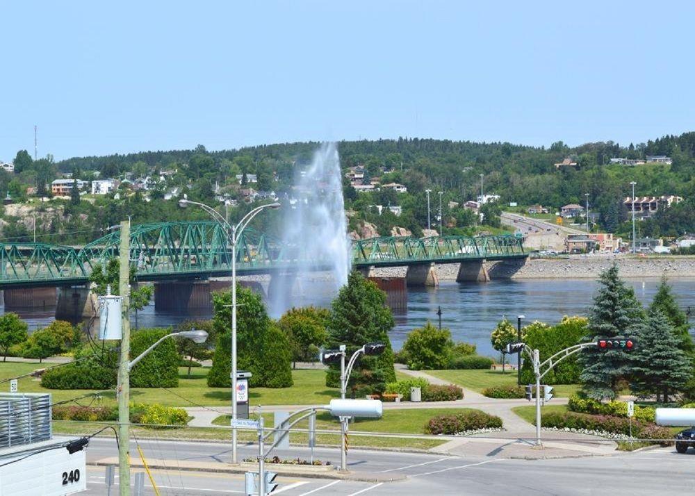 Hotel Du Fjord Chicoutimi Exterior foto
