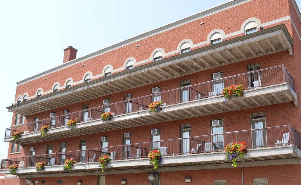Hotel Du Fjord Chicoutimi Exterior foto